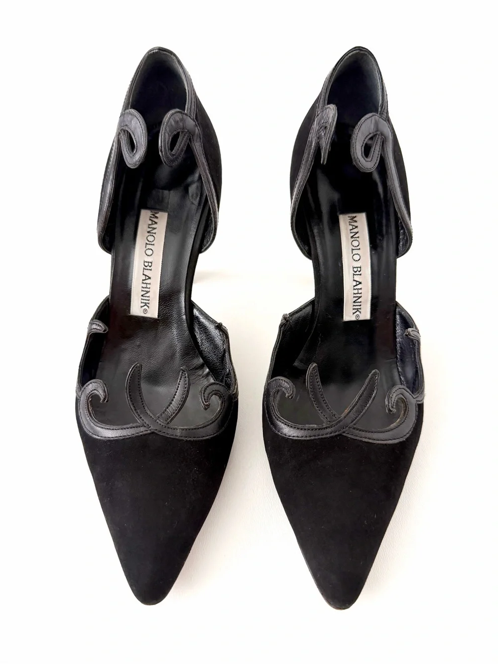 MANOLO BLAHNIK | Vintage Y2K Scroll Pumps Black Suede D’Orsay EU 36.5 US 6.5
